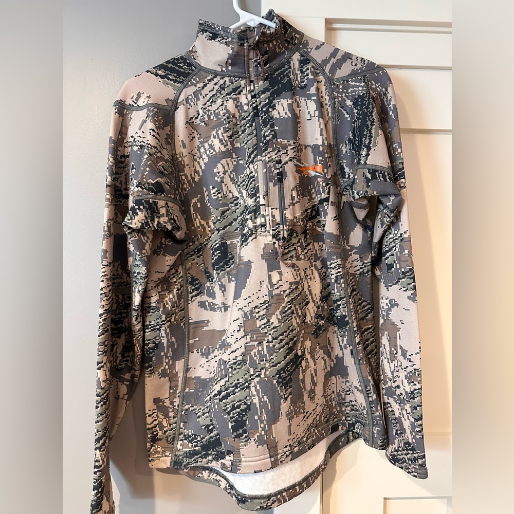 Sitka Men’s midweight Zip-T in Optifade Open Country. Mediums